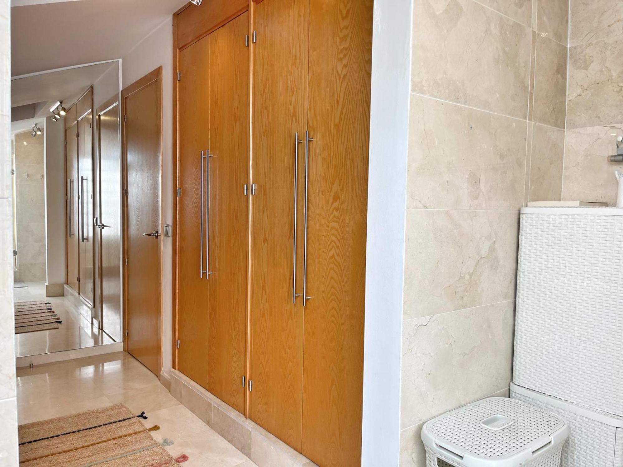 Ojen Penthouse Apartment Bagian luar foto
