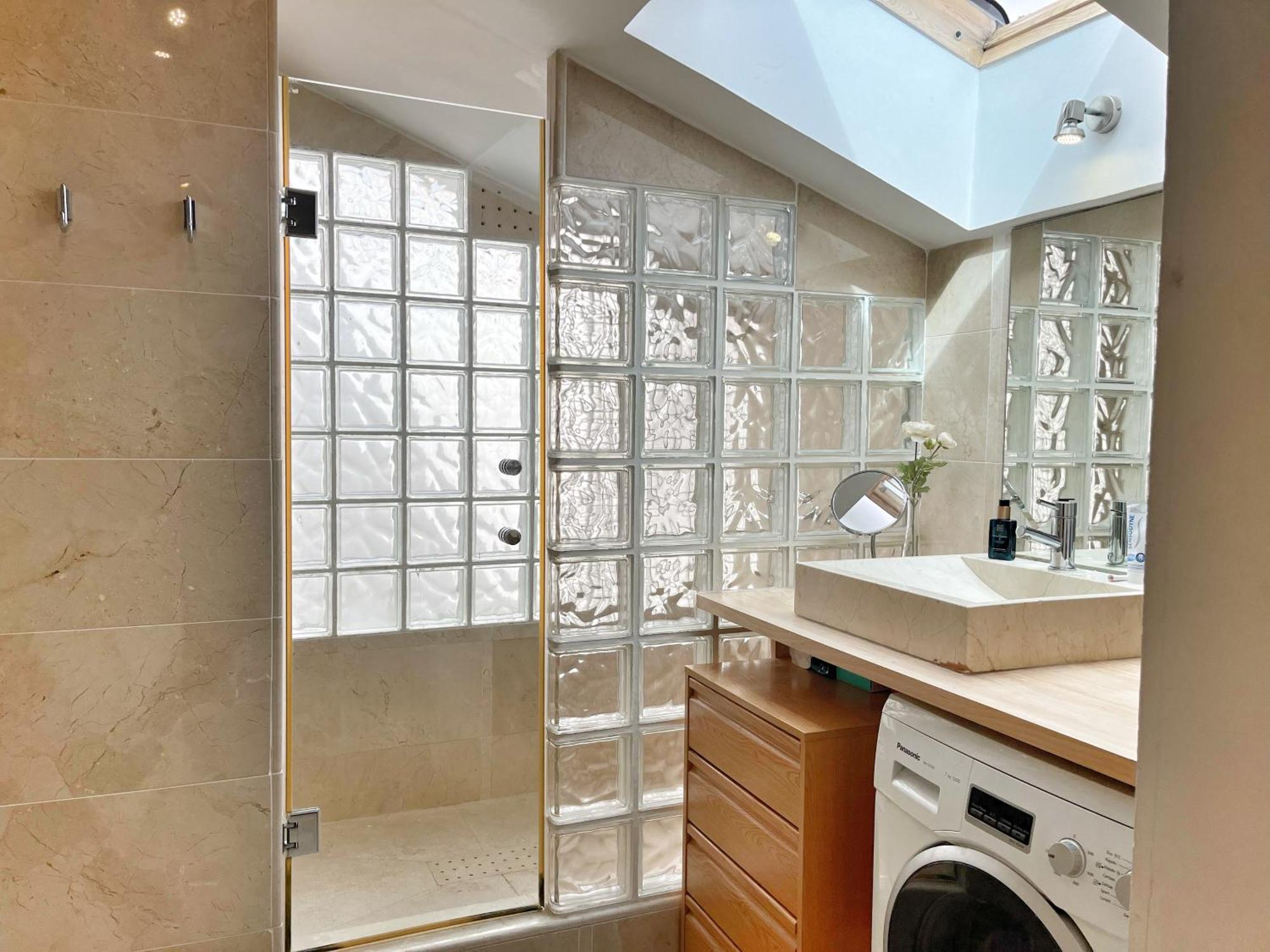 Ojen Penthouse Apartment Bagian luar foto