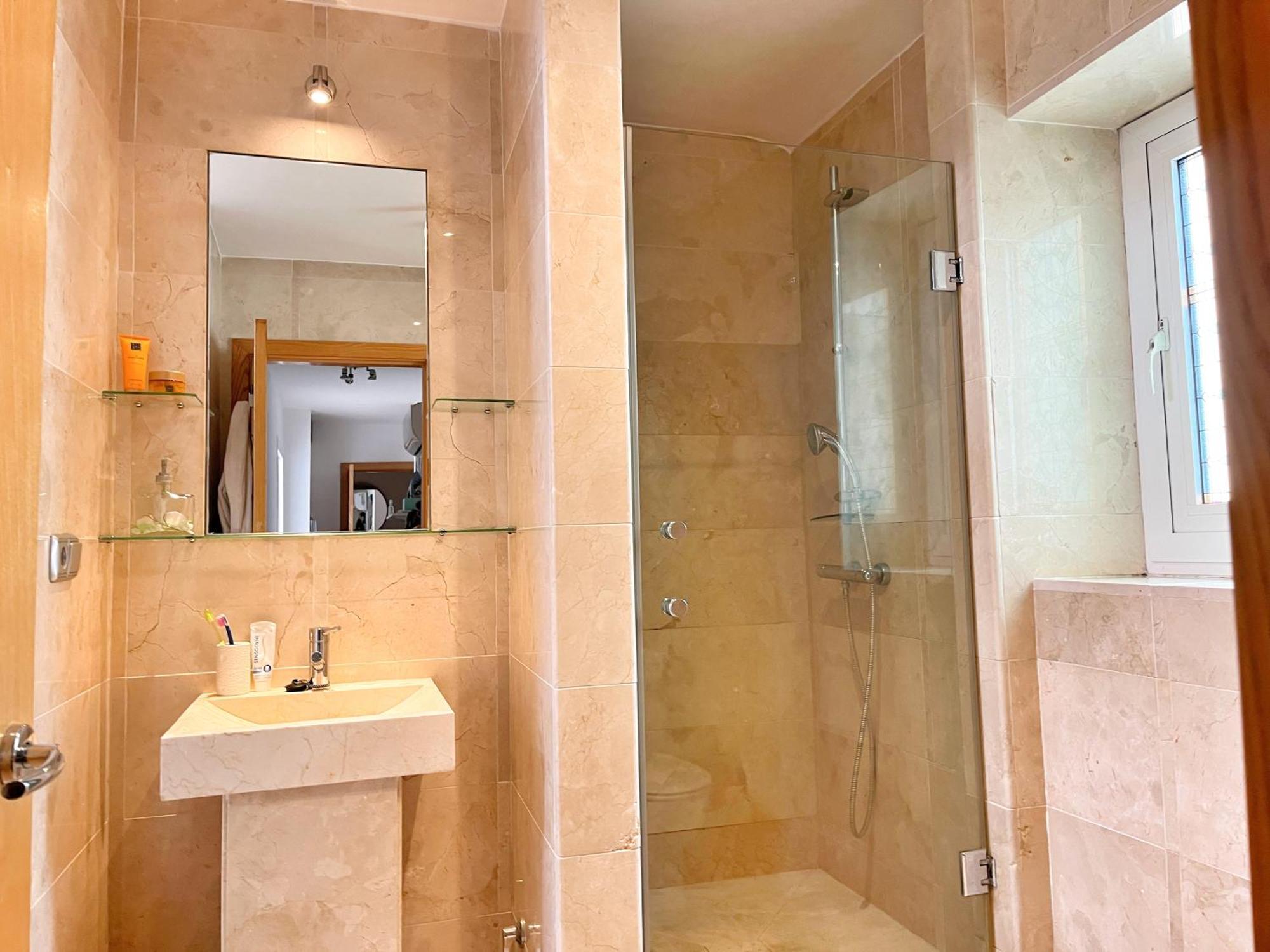Ojen Penthouse Apartment Bagian luar foto