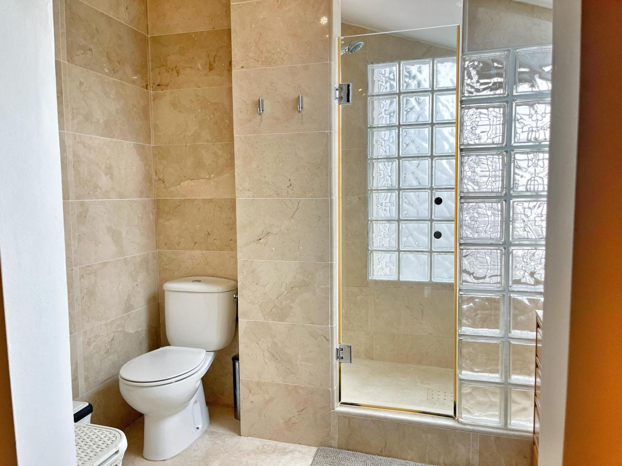 Ojen Penthouse Apartment Bagian luar foto